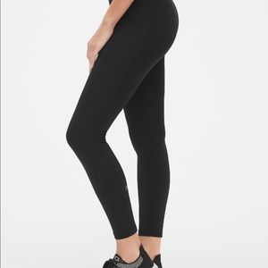 GAP Pants - BRAND NEW Gap sculpt leggings GAP Pants - BRAND NEW Gap sculpt leggings